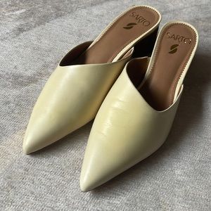Franco Sarto Size 7 in lemonade yellow.